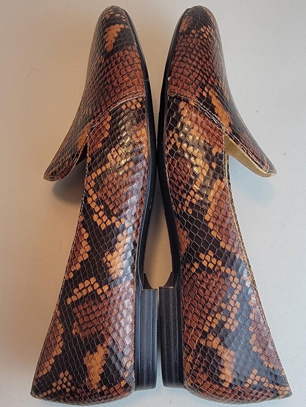 Naturalizer Women's Emiline Leather Loafers Brown Snake Embossed Sz 8 Wide - Picture 6 of 10